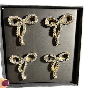 NWT TAHARI HOME NAPKIN RINGS